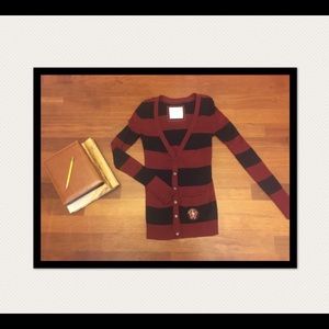 Abercrombie cardigan in black and maroon. Size S.
